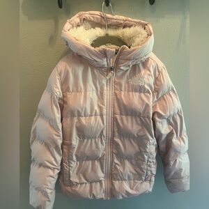 Girls’ North Face Down Jacket w/ Sherpa Lining – Light Pink, Size S (7/8)